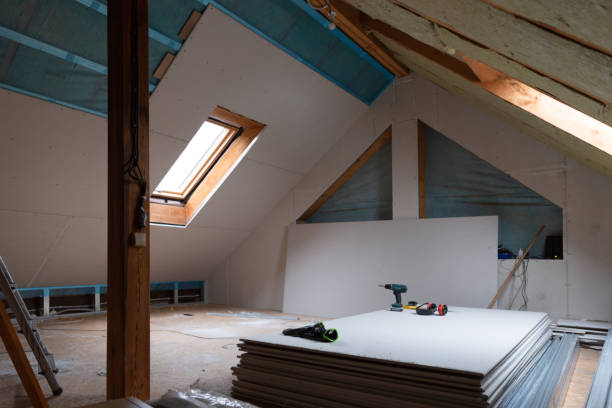 Best Insulation Removal  in Briarcliff, TX